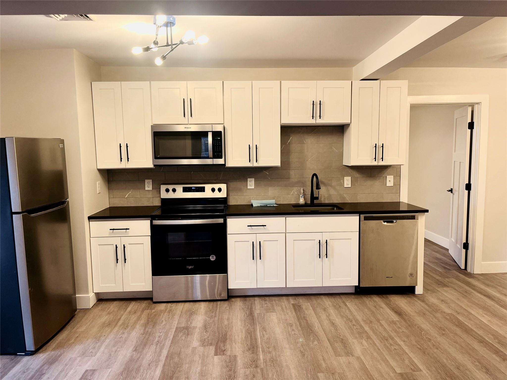 7 South Clinton Street, Apt 2