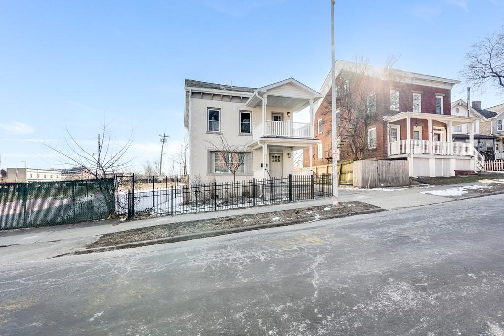 Property thumbnail image